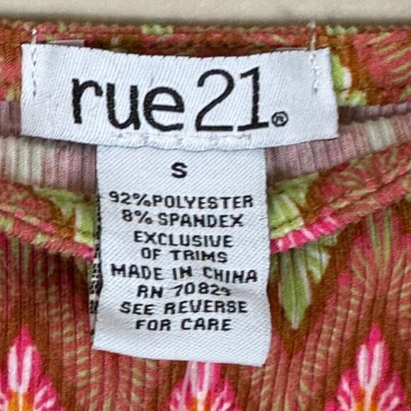 NWT Rue21 Crop Tank Top Multicolor Chevron Print Psychedelic Y2K Retro Boho - Picture 4 of 4